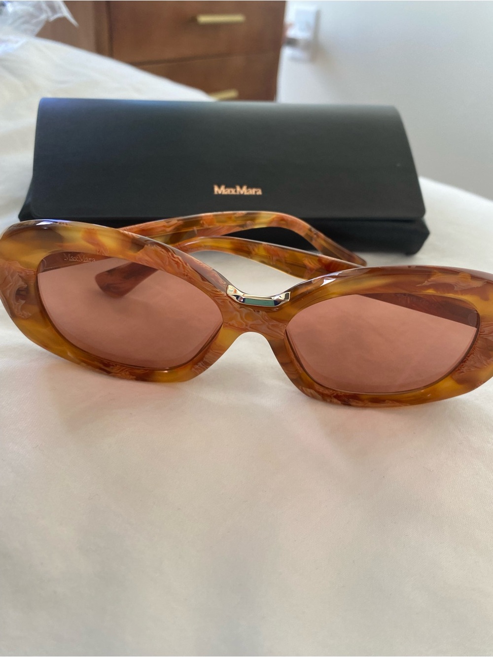 Brand New MaxMara Tortoiseshell Cat-Eye Sunglasses with Brown Lenses